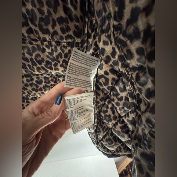 MK Michael Kors Black Packable Down Fill Hooded Jacket Womans M - Picture 9 of 12